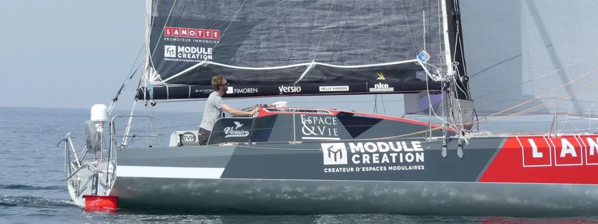 Versio, partenaire web et site internet du voilier Class 40